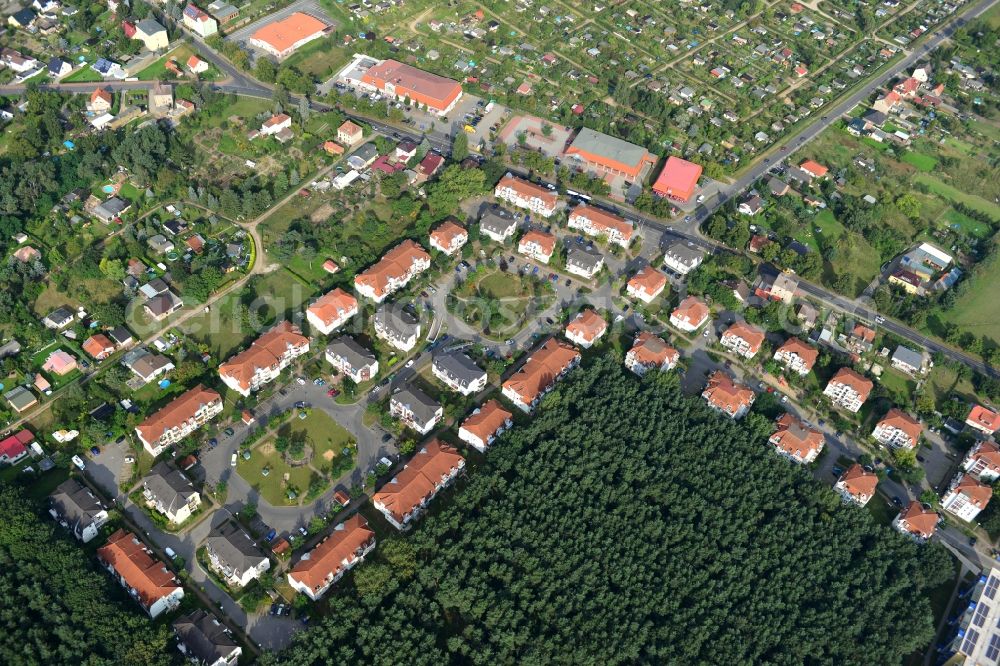 Velten from the bird's eye view: Residential area Am Kuschelhain in Velten in Brandenburg