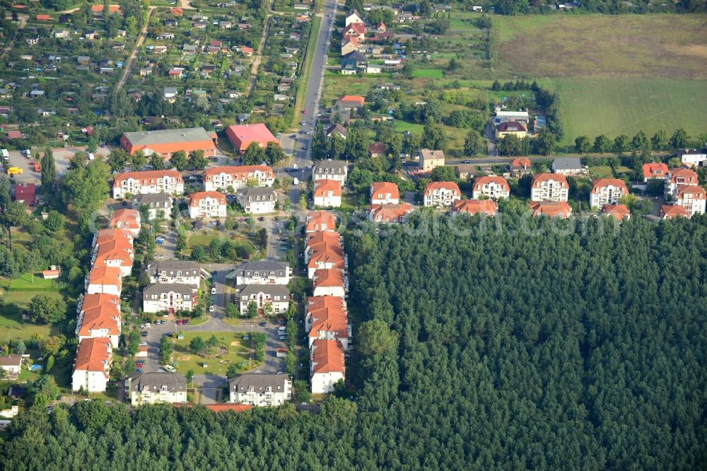 Velten from above - Residential area Am Kuschelhain in Velten in Brandenburg