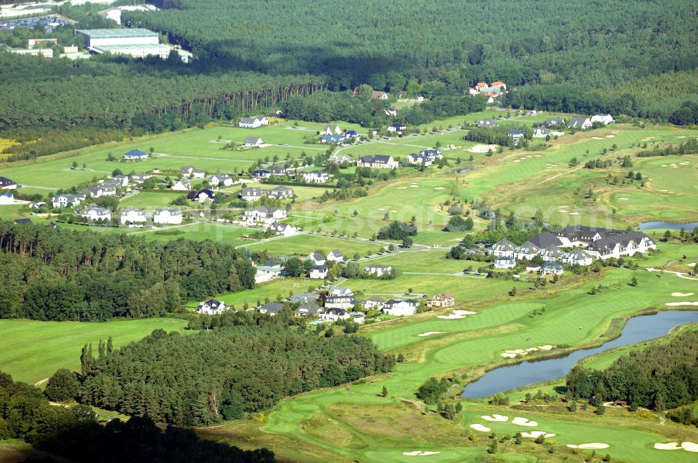 Michendorf from above - Blick auf die Wohnanlagen der HVB Immobilien am Areal des malerisch gelegenen Golf- und Country Club Seddiner See. Anschrift: Golf- und Country Club Seddiner See AG,Zum Weiher 44, 14552 Michendorf,Tel: 033205 / 73 20,Fax: 033205 / 73 229