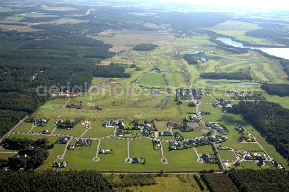 Michendorf from the bird's eye view: Blick auf die Wohnanlagen der HVB Immobilien am Areal des malerisch gelegenen Golf- und Country Club Seddiner See. Anschrift: Golf- und Country Club Seddiner See AG,Zum Weiher 44, 14552 Michendorf,Tel: 033205 / 73 20,Fax: 033205 / 73 229