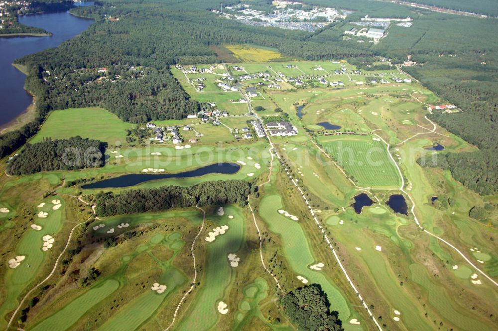 Michendorf from above - Blick auf die Wohnanlagen der HVB Immobilien am Areal des malerisch gelegenen Golf- und Country Club Seddiner See. Anschrift: Golf- und Country Club Seddiner See AG,Zum Weiher 44, 14552 Michendorf,Tel: 033205 / 73 20,Fax: 033205 / 73 229