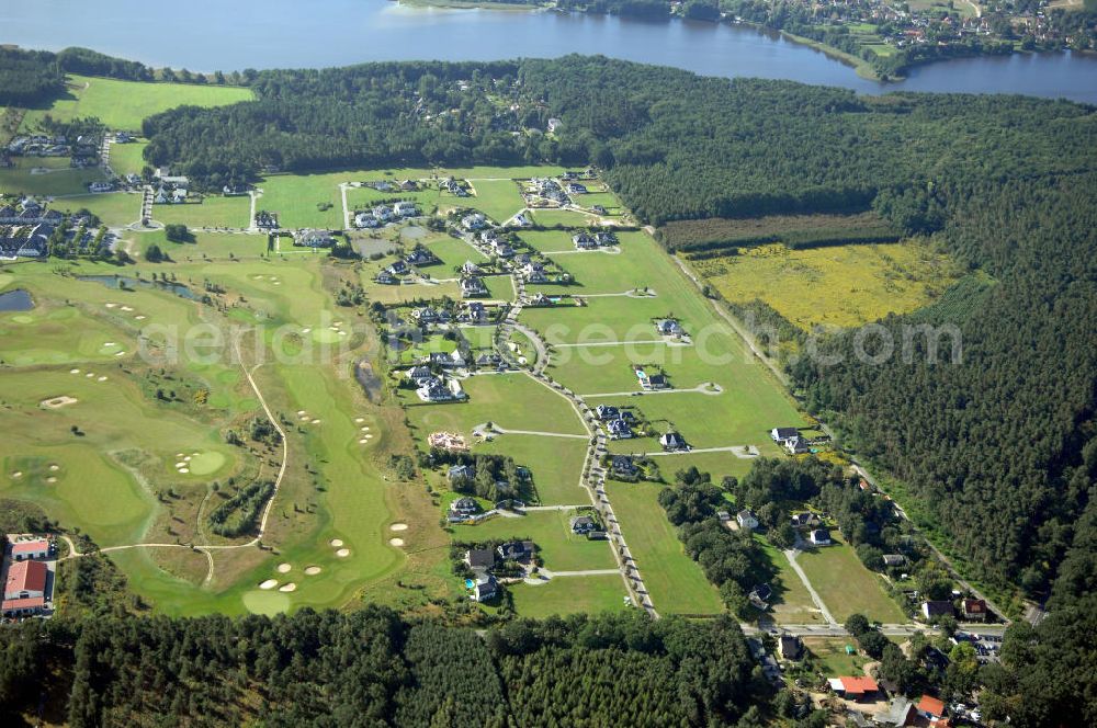 Aerial image Michendorf - Blick auf die Wohnanlagen der HVB Immobilien am Areal des malerisch gelegenen Golf- und Country Club Seddiner See. Anschrift: Golf- und Country Club Seddiner See AG,Zum Weiher 44, 14552 Michendorf,Tel: 033205 / 73 20,Fax: 033205 / 73 229