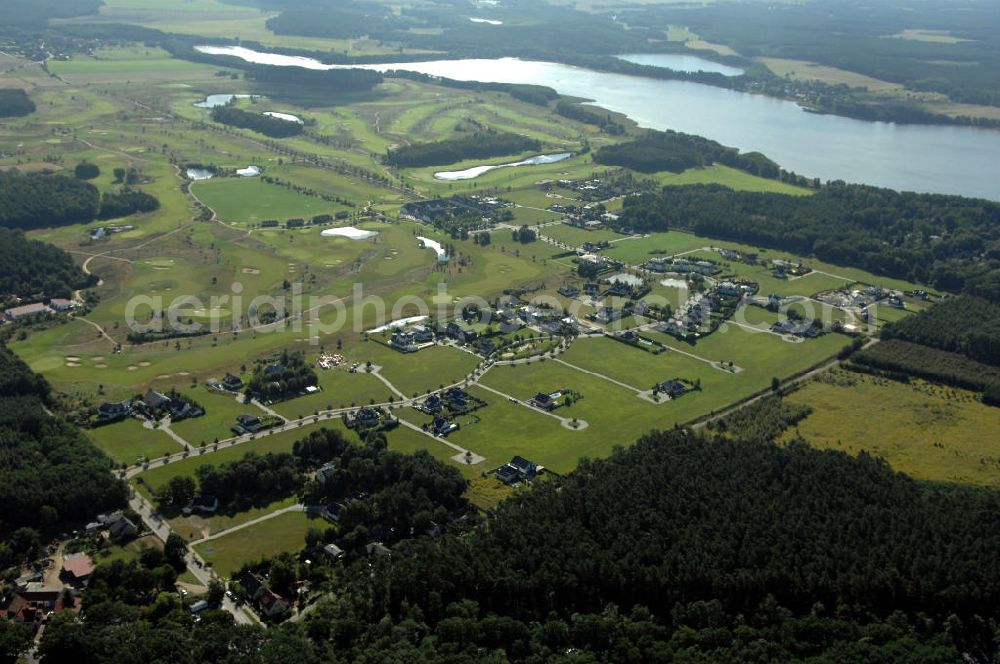 Aerial photograph Michendorf - Blick auf die Wohnanlagen der HVB Immobilien am Areal des malerisch gelegenen Golf- und Country Club Seddiner See. Anschrift: Golf- und Country Club Seddiner See AG,Zum Weiher 44, 14552 Michendorf,Tel: 033205 / 73 20,Fax: 033205 / 73 229