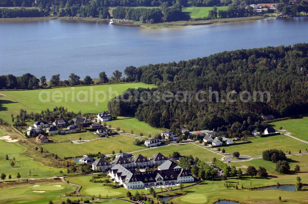 Aerial photograph Michendorf - Blick auf die Wohnanlagen der HVB Immobilien am Areal des malerisch gelegenen Golf- und Country Club Seddiner See. Anschrift: Golf- und Country Club Seddiner See AG,Zum Weiher 44, 14552 Michendorf,Tel: 033205 / 73 20,Fax: 033205 / 73 229