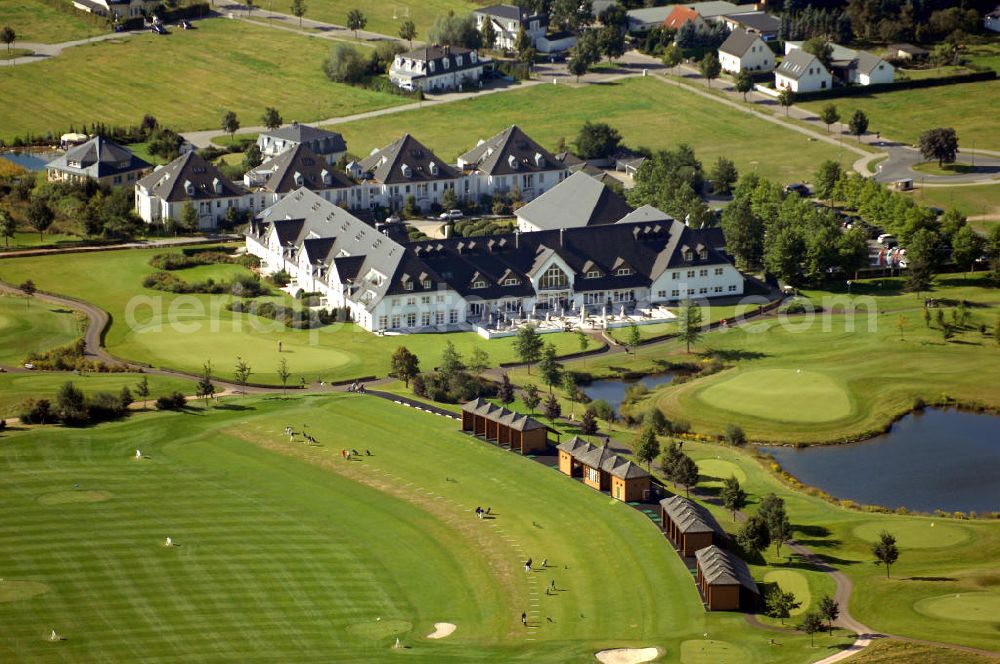 Michendorf from above - Blick auf die Wohnanlagen der HVB Immobilien am Areal des malerisch gelegenen Golf- und Country Club Seddiner See. Anschrift: Golf- und Country Club Seddiner See AG,Zum Weiher 44, 14552 Michendorf,Tel: 033205 / 73 20,Fax: 033205 / 73 229