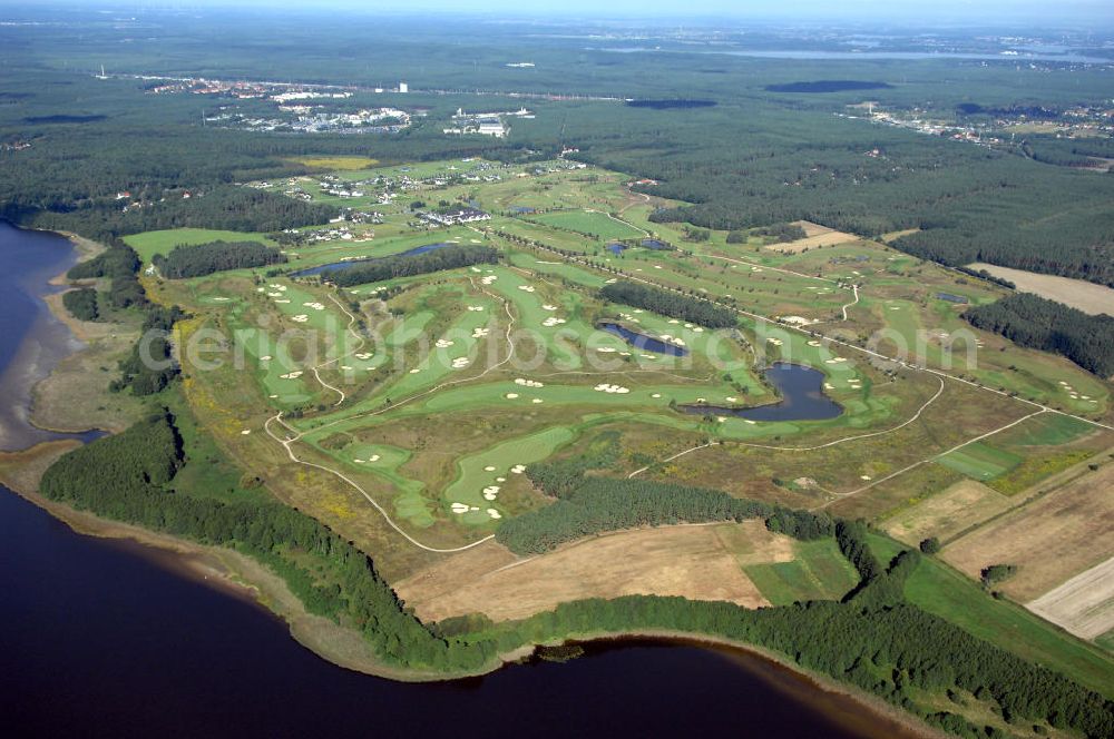 Aerial image Michendorf - Blick auf die Wohnanlagen der HVB Immobilien am Areal des malerisch gelegenen Golf- und Country Club Seddiner See. Anschrift: Golf- und Country Club Seddiner See AG,Zum Weiher 44, 14552 Michendorf,Tel: 033205 / 73 20,Fax: 033205 / 73 229