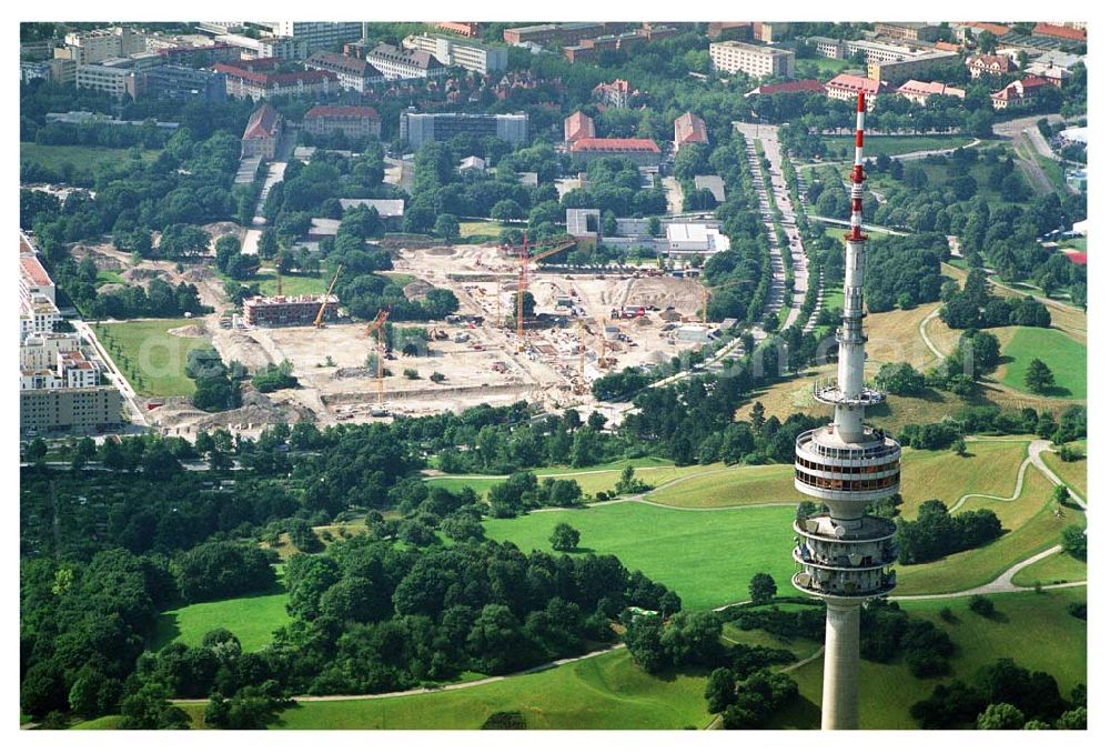 Aerial photograph München / Bayern - 13.07.2005 München Blick auf den Münchener Fernsehturm und dem Bau der Wohnanlagen in der Ackermannstraße (Ackermannbogen) in München Schwabingen nahe dem Olympia Park. Firma Concept Bau GmbH (CONCEPTBAUGOLD)