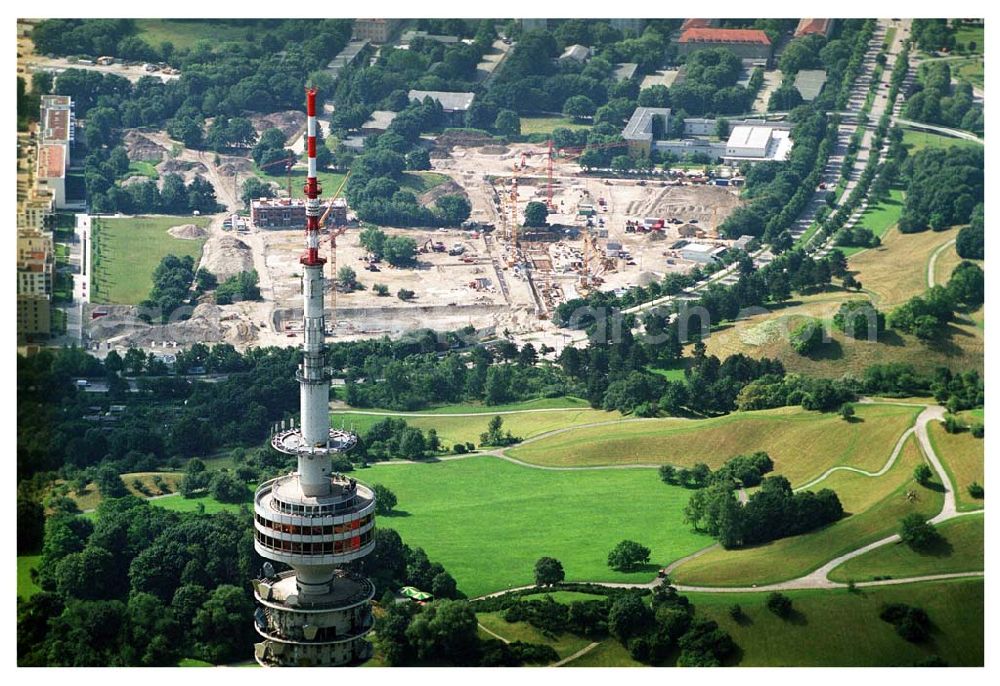 München / Bayern from above - 13.07.2005 München Blick auf den Münchener Fernsehturm und dem Bau der Wohnanlagen in der Ackermannstraße (Ackermannbogen) in München Schwabingen nahe dem Olympia Park. Firma Concept Bau GmbH (CONCEPTBAUGOLD)