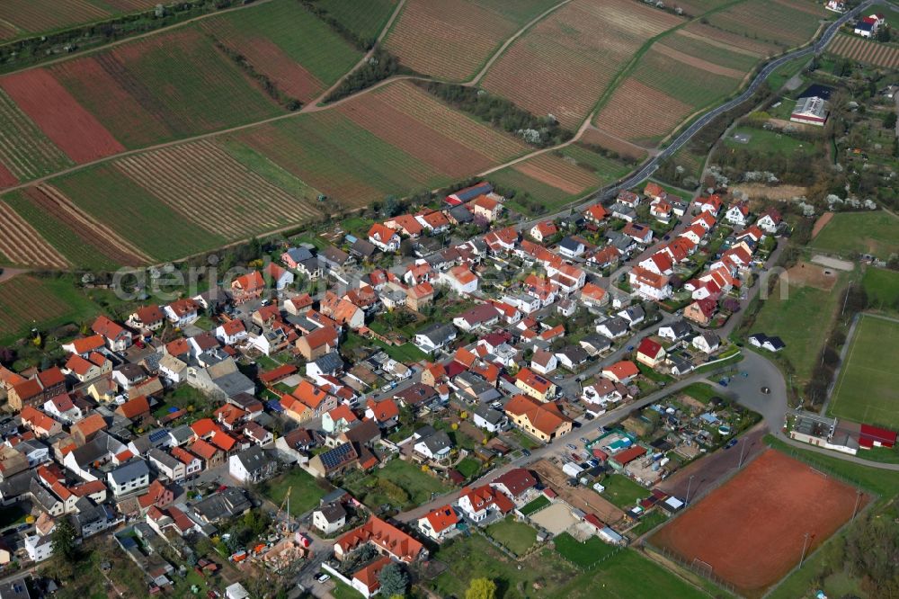 Nierstein from the bird's eye view: Residential development in Nierstein in the state Rhineland-Palatinate