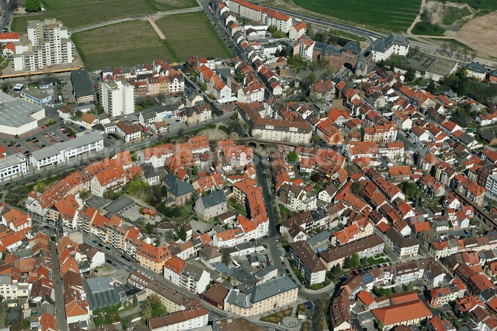 Aerial photograph Worms - Block of flats with the building of the synagogue Worms and the Sinagogenplatz in the former Jewish quarter in Worms in Rhineland-Palatinate