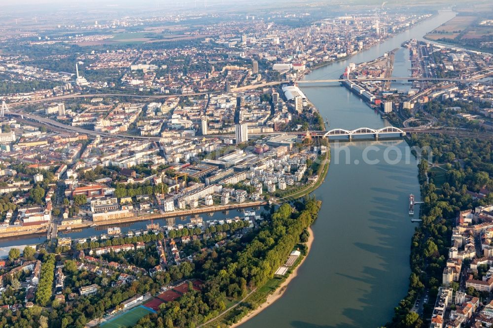 Ludwigshafen am Rhein from the bird's eye view: Residential and commercial building in the development area on the quayside of the Rhein at the Rheinschanzenpromenade in Ludwigshafen am Rhein in the state Rhineland-Palatinate, Germany