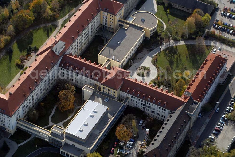 Aerial image Borna - Blick auf die HELIOS Klinik Borna - ein Krankenhaus der Grund- und Regelversorgung. Die Klinik liegt zentral zwischen Leipzig und Chemnitz und bietet auf hohem diagnostischem und therapeutischem Niveau eine qualifizierte Akutmedizin. Kontakt: HELIOS Klinik Borna - Rudolf-Virchow-Straße 2, 04552 Borna - Tel.: (0 34 33) 21-0 - Telefax: (0 34 33) 21-11 05 - Email: postmaster@borna.helios-kliniken.de; Geschäftsführer: Dr. Roland Bantle - Tel.: (0 34 33) 21-10 02