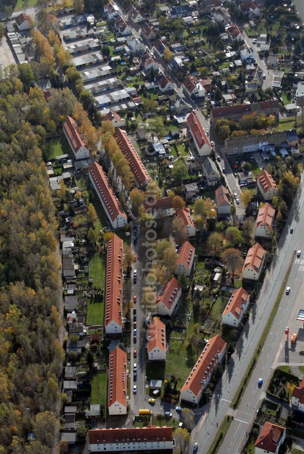 Aerial photograph Borna - Blick auf das Wohngebiet zwischen Leipziger Straße und Kesselhainer Straße.