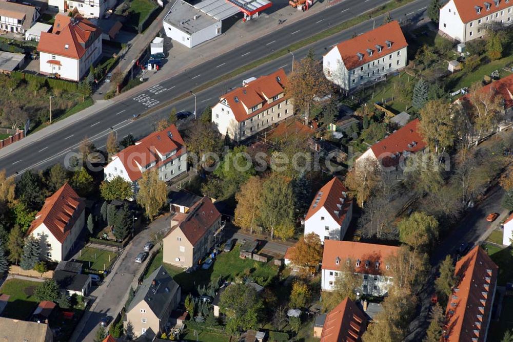 Borna from the bird's eye view: Blick auf das Wohngebiet zwischen Leipziger Straße und Kesselhainer Straße am Glück-Auf-Weg.