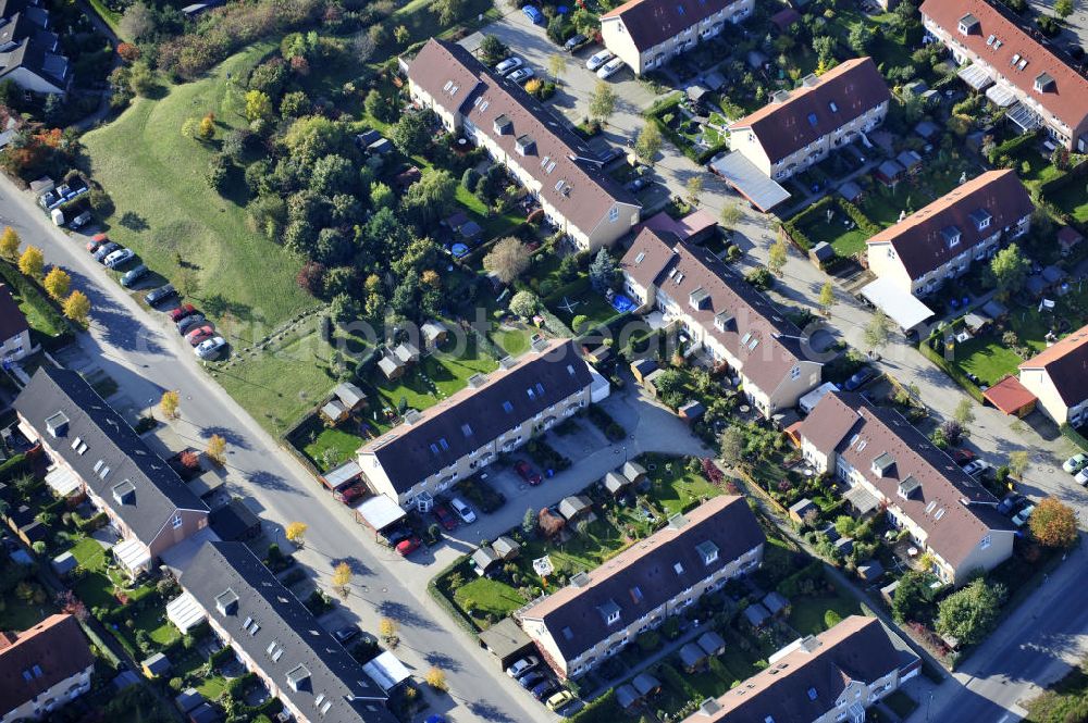 Aerial image Ahrensfelde - Wohngebiet Ahrensfelder Dreieck der Firma City Bauten im Bereich Fasanenstraße / Kirschenallee / Am Wuhlegrund querab der Bundesstraße B158 (Blumberger Chaussee). Housing area Ahrensfelder Dreieck of the company City Bauten in the area of Fasanenstraße / Kirschenallee / Am Wuhlegrund besides of the federal highway B158.