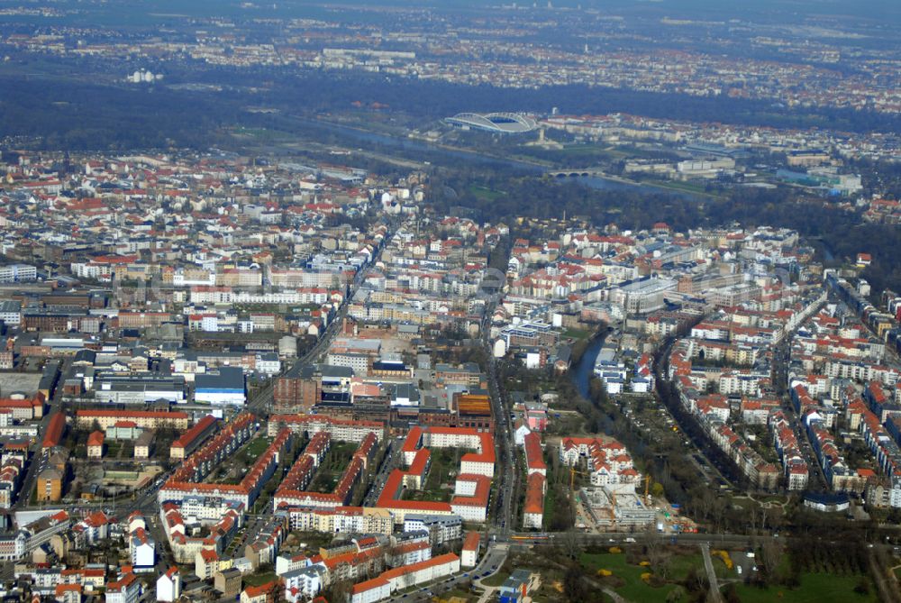 Leipzig from the bird's eye view: Blick auf das Wohngebiet an der Antonienstrasse in Leipzig Plagwitz.