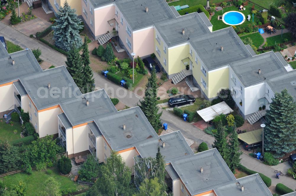 Aerial photograph Bernau - Blick auf das Wohngebiet an der Arnulfstraße / Angarstraße / Zepernicker Chaussee in Bernau am S-Bahnhof Bernau Friedenstal. Residential area at the Arnulfstra0e / Angarstraße / Zepernicker Chausse in Bernau.