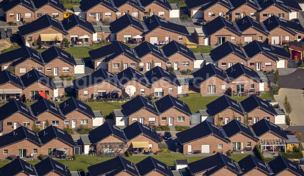 Aerial photograph Baesweiler - View of a residential area in Baesweiler in the state North Rhine-Westphalia