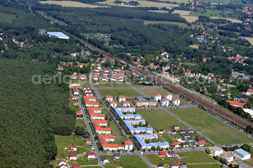 Michendorf from the bird's eye view: Das Wohngebiet Bahnstraße in Michendorf. Housing area Bahnstrasse in Michendorf.