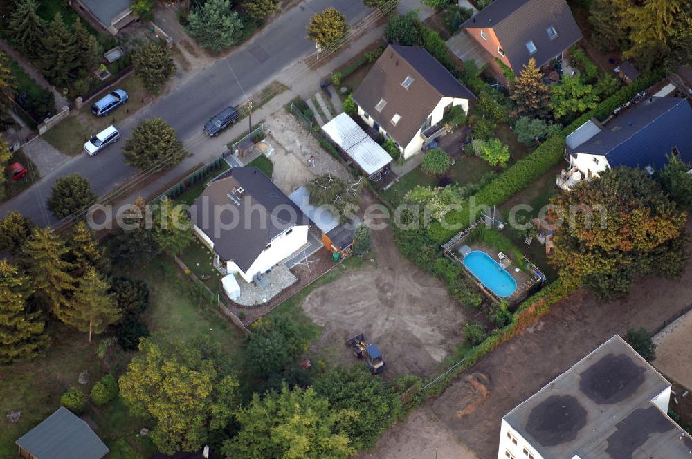 Berlin from above - Blick auf die Wohngegend an der Bergedorfer Straße 88 in 12621 BERLIN Kaulsdorf-Süd