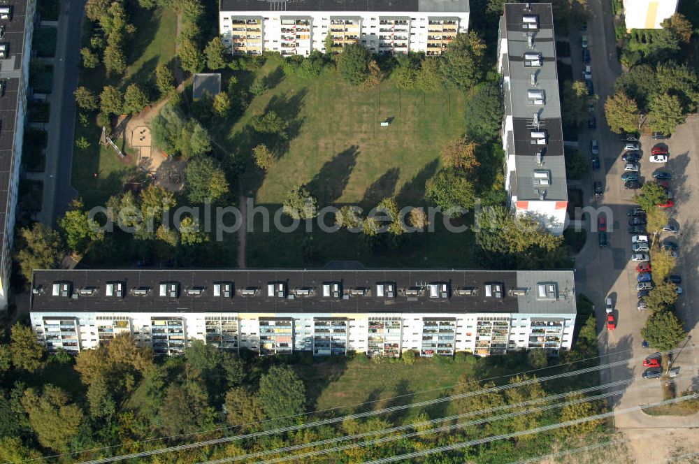 Berlin - Buch from the bird's eye view: Blick auf das Wohngebiet Berlin-Buch mit Mehrfamilienhäusern / Plattenbauten an der Karower Chaussee.