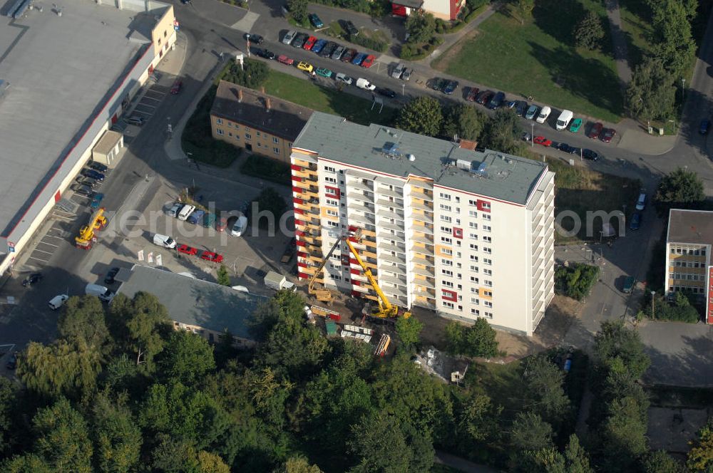 Aerial photograph Berlin - Blick auf das Wohngebiet Berlin-Buch mit einem Mehrfamilienhaus / Plattenbau an der Walter-Friedrich-Straße.