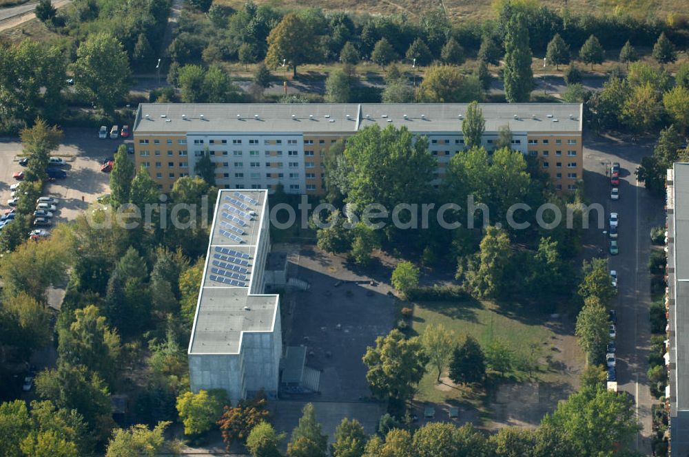 Aerial image Berlin - Blick auf das Wohngebiet Berlin-Buch mit Mehrfamilienhäusern / Plattenbauten an der Karower Chaussee und Ernst-Ludwig-Straße.