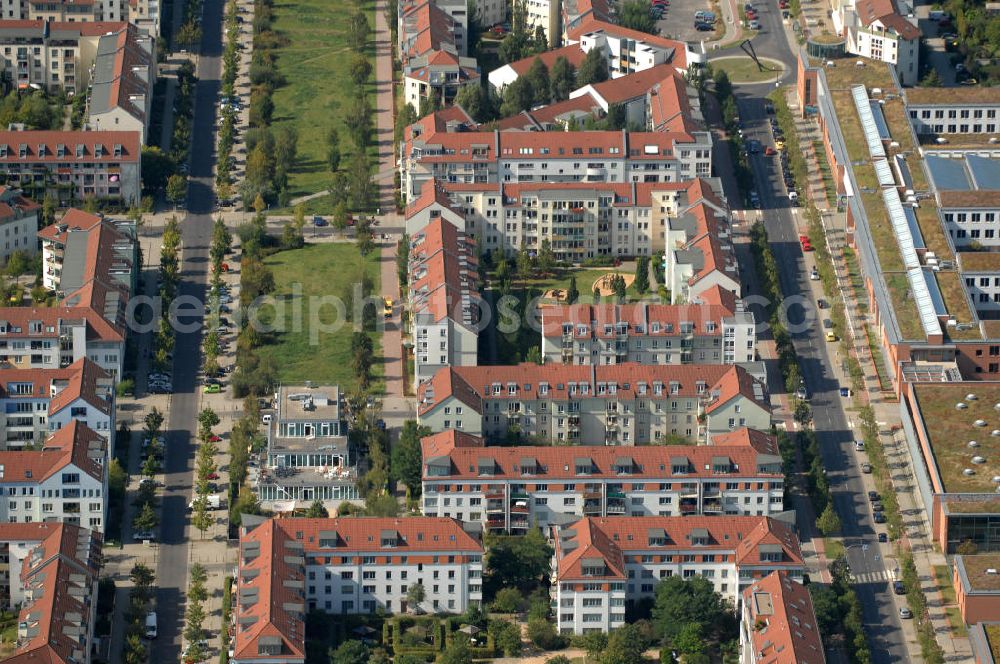 Berlin from above - Blick auf Mehrfamilienhäuser an der Achillesstraße Ecke Münchehagenstraße Ecke Forkenzeile in Karow.