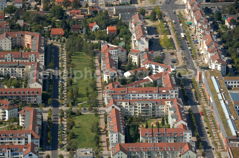 Berlin from the bird's eye view: Blick auf Mehrfamilienhäuser an der Achillesstraße Ecke Forkenzeile und Münchehagenstraße Ecke Zum Kappgraben in Karow.