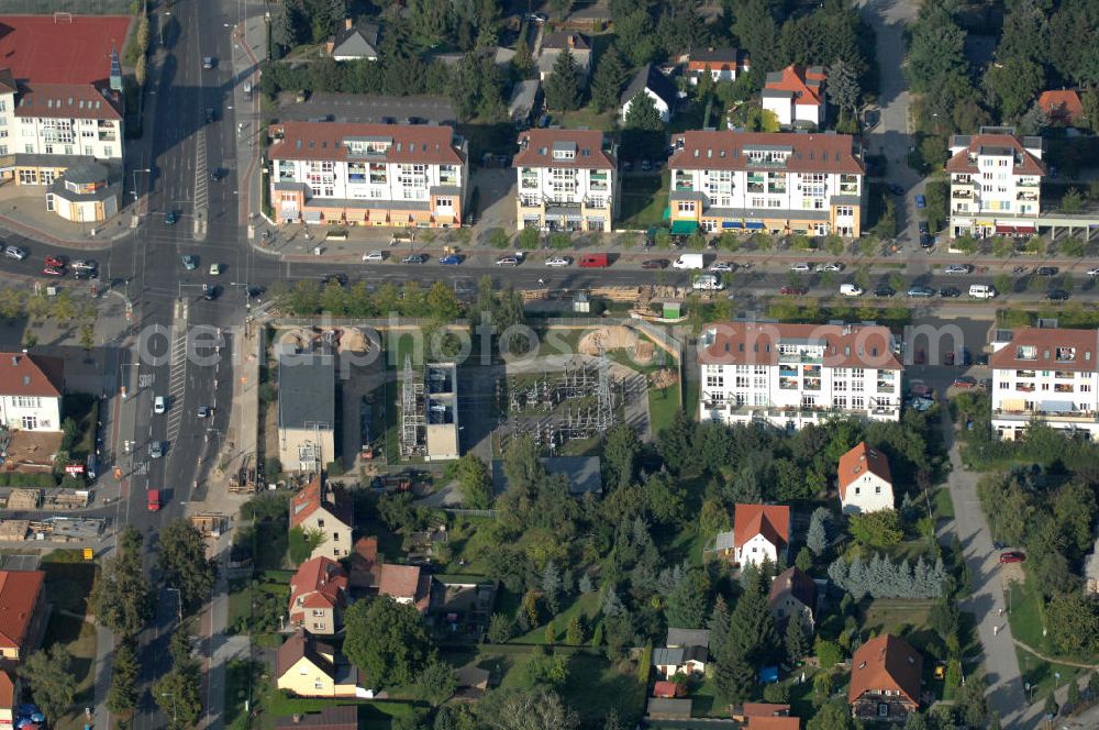 Aerial photograph Berlin - Blick auf das Wohngebiet Berlin-Karow mit Einfamilienhäusern und Mehrfamilienhäusern zwischen der Straße Zum Kappgraben, Alt Karow, Ingwäonenweg und der Straße 70.