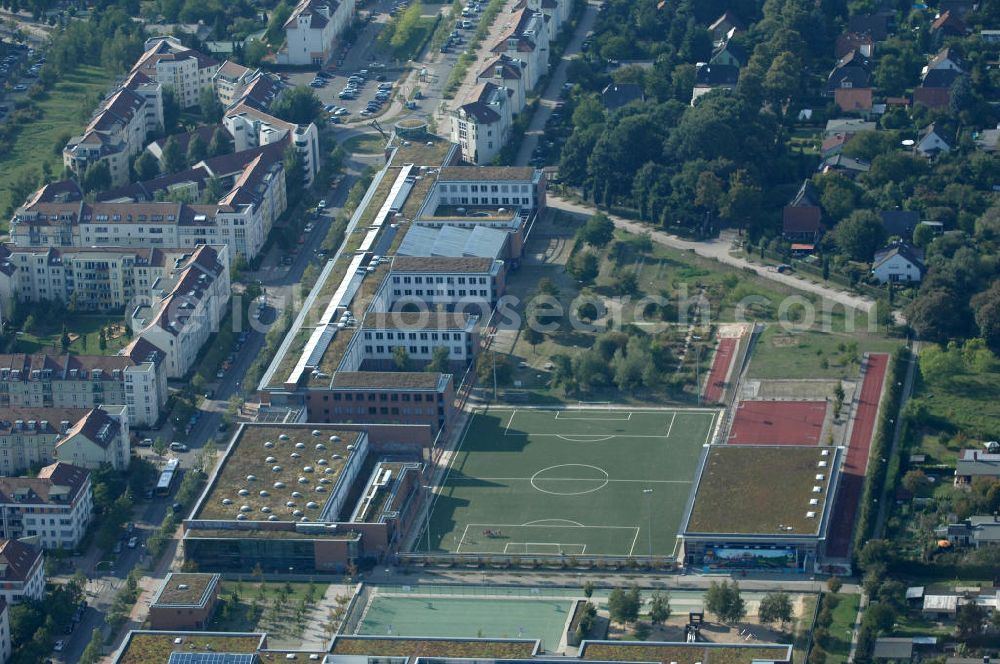 Aerial image Berlin - Blick auf die Robert-Havemann-Schule an der Achillesstraße in Karow.