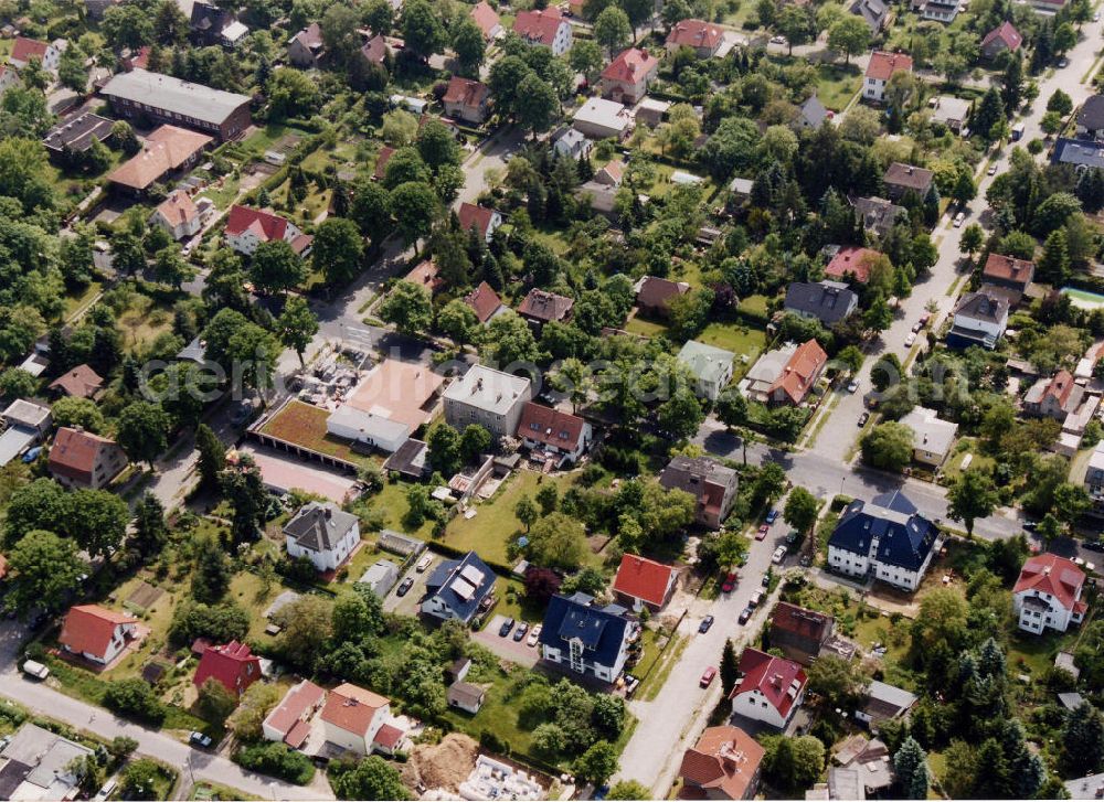 Aerial photograph Berlin Mahlsdorf - Blick auf das Wohngebiet an der Bausdorfstraße in Mahlsdorf-Nord.