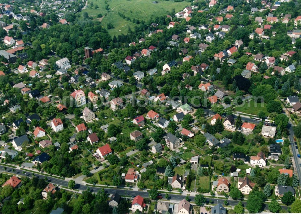 Berlin Mahlsdorf from above - Blick auf das Wohngebiet an der Giesestraße , Bausdorfstraße und an der Rohnestraße.