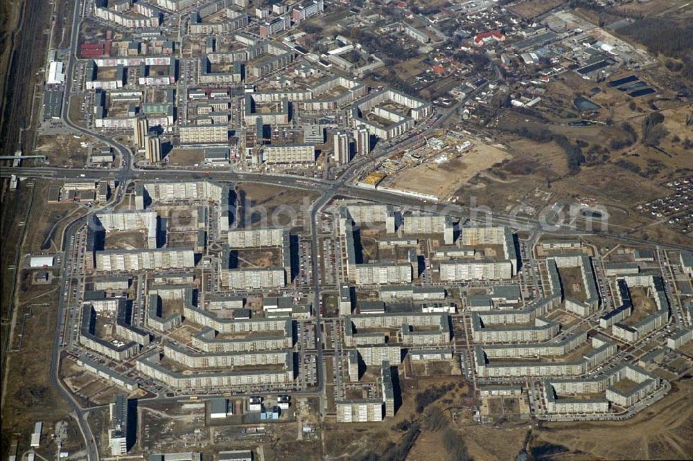 Berlin - MARZAHN from the bird's eye view: Wohngebiet in Berlin-Marzahn. 1995