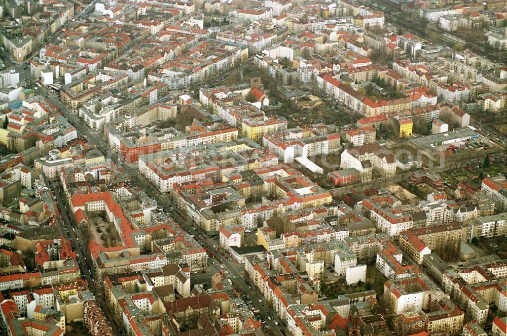 Aerial photograph Berlin/ Neukölln - Blick auf die Wohngebiete im Bereich Sonnenallee, Weichselstraße, Pannierstraße, Fuldastraße und Reuterstraße in Berlin - Neukölln.