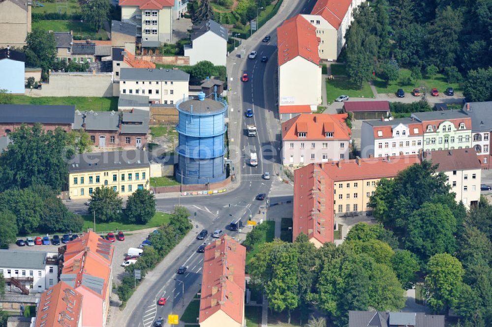 Aerial image Bernau - Blick auf Wohngebiete am Bernauer Wahrzeichen, dem blauen Gasspeicher an der Berliner Straße / Weißenseer Straße in Bernau. View of residential areas on the landmark, the blue gas storage in Bernau.