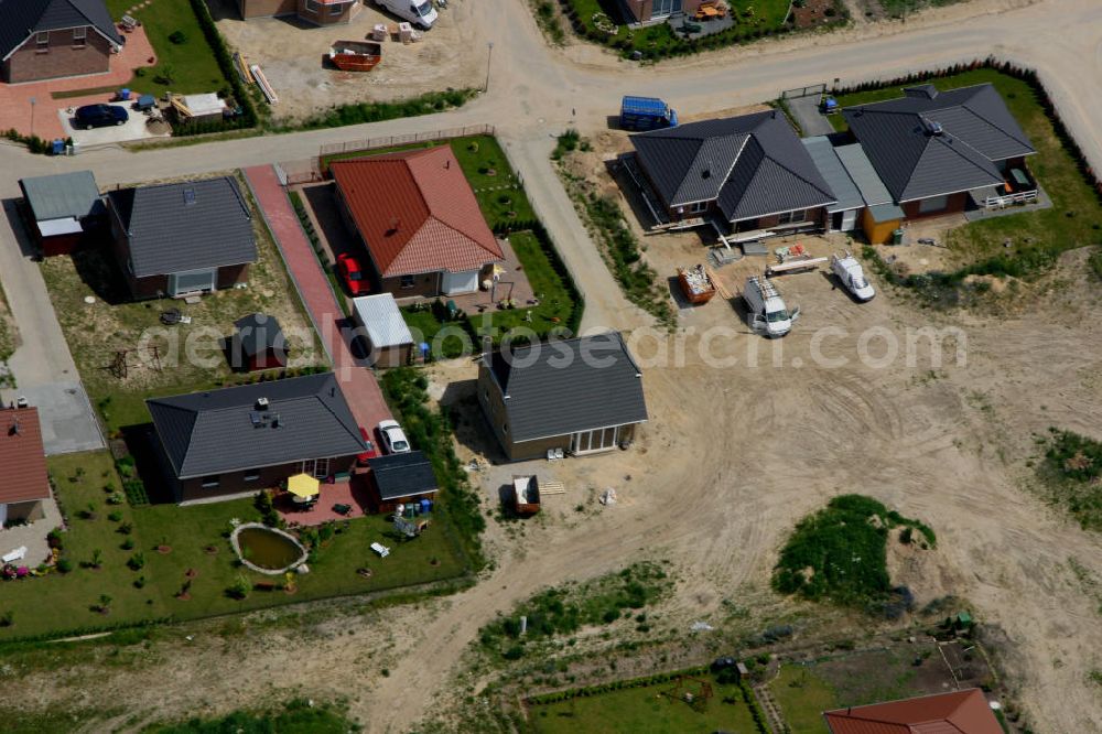 Aerial image Dahlwitz-Hoppegarten OT Birkenstein - Blick auf das Einfamilienhaus - Neubauwohngebiet an der Löcknitztalstraße , Märkische , Ruppiner , Barnimer , Lausitzstraße , Spreewaldstraße , Schorfheiderstraße.