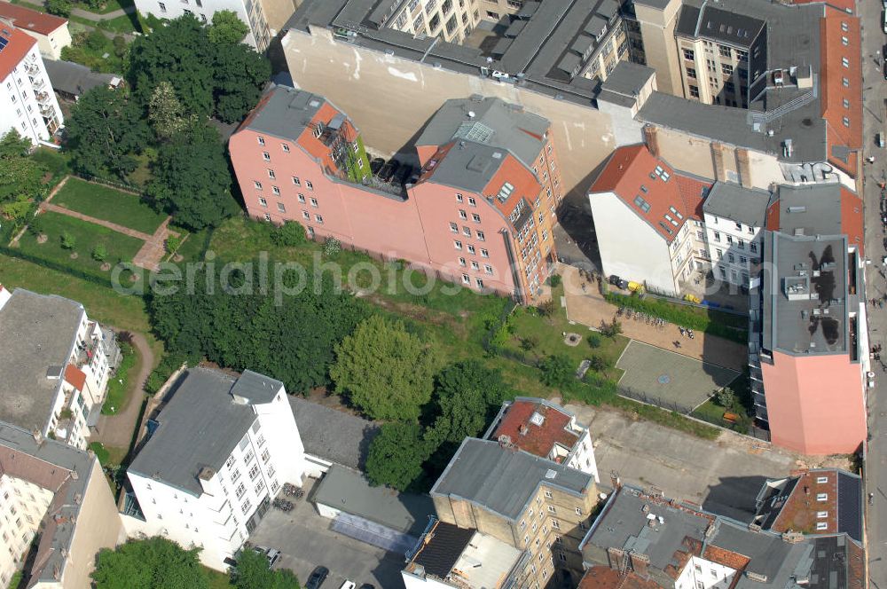 Aerial image Berlin - Blick auf das Areal an der Brunnenstrasse 194 in 10119 Berlin, einer Immobilie der PTS Holdings GmbH & Co.KG. View of the area at the Fountain Street 194 in 10119 Berlin, a property of PTS Holdings GmbH & Co. KG