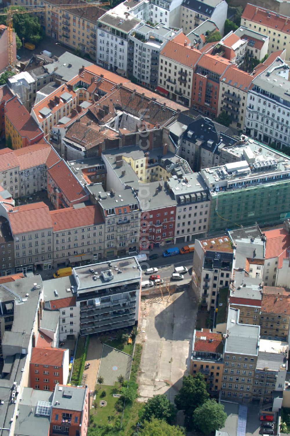 Berlin from above - Blick auf das Areal an der Brunnenstrasse 194 in 10119 Berlin, einer Immobilie der PTS Holdings GmbH & Co.KG. View of the area at the Fountain Street 194 in 10119 Berlin, a property of PTS Holdings GmbH & Co. KG