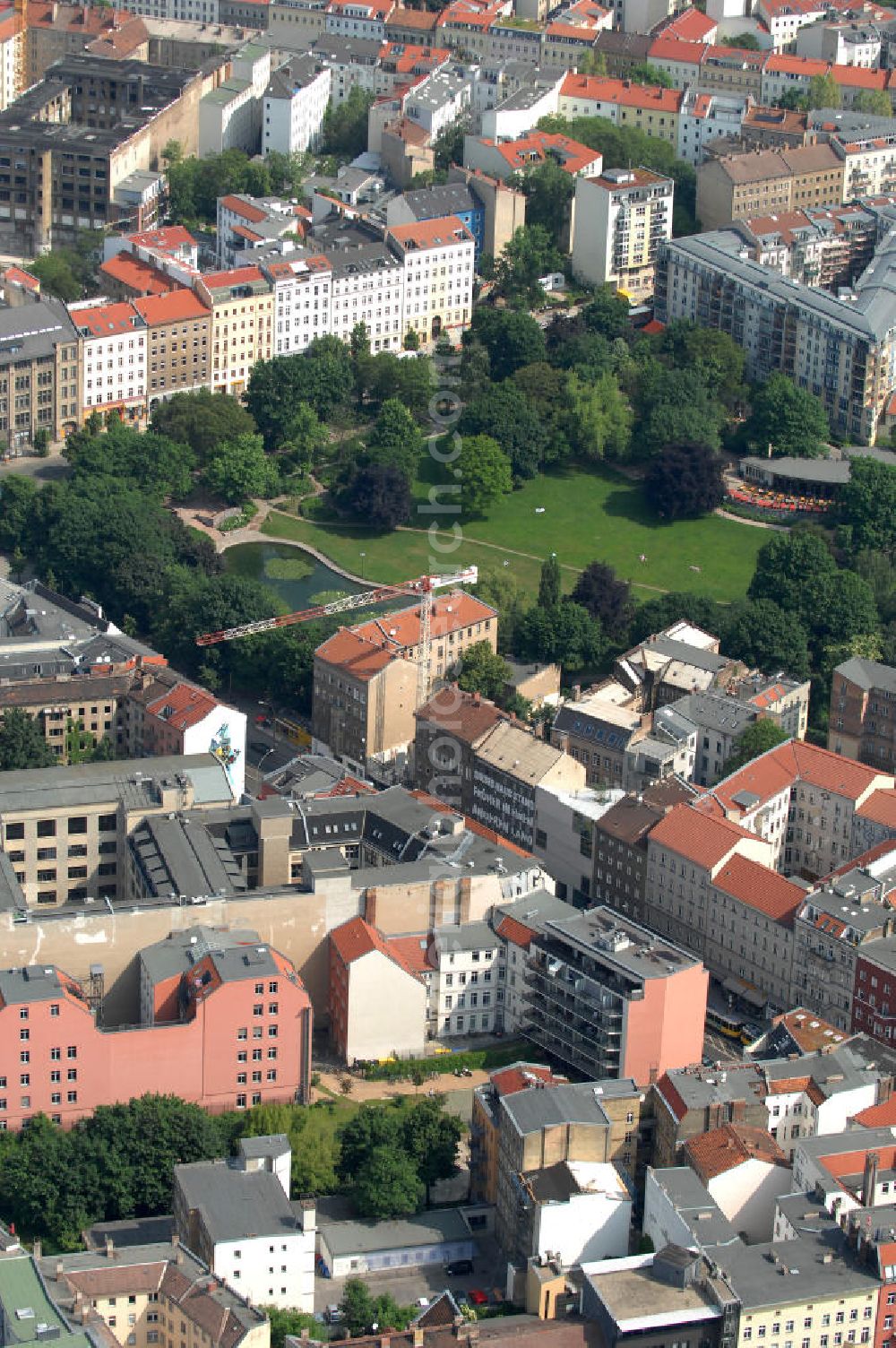 Aerial image Berlin - Blick auf das Areal an der Brunnenstrasse 194 in 10119 Berlin, einer Immobilie der PTS Holdings GmbH & Co.KG. View of the area at the Fountain Street 194 in 10119 Berlin, a property of PTS Holdings GmbH & Co. KG