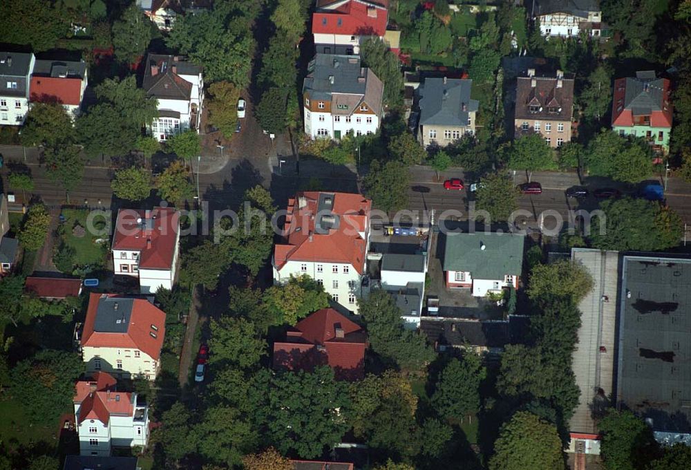 Aerial photograph Berlin-Karlshorst - 05.10.2005 Berlin - Karlshorst - Wohngebiet an der Ehrlichstraße 39 / Ecke Üderseestraße in Berlin-Karlshorst