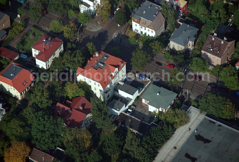 Berlin-Karlshorst from above - 05.10.2005 Berlin - Karlshorst - Wohngebiet an der Ehrlichstraße 39 / Ecke Üderseestraße in Berlin-Karlshorst