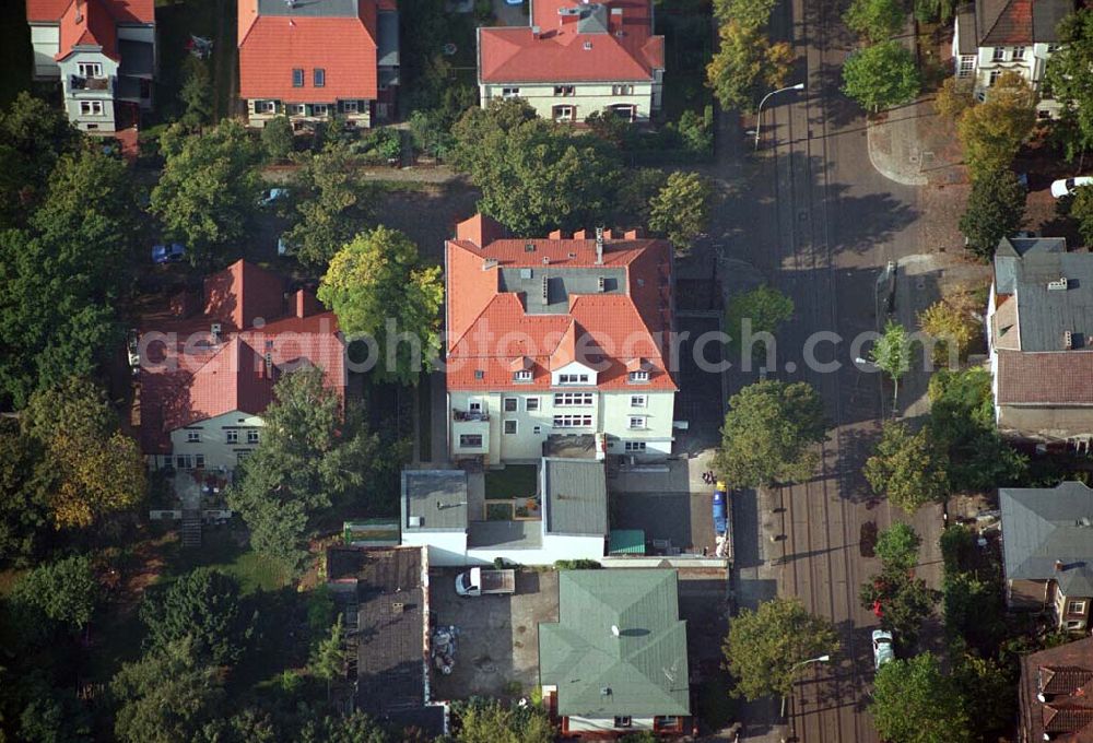 Berlin-Karlshorst from above - 05.10.2005 Berlin - Karlshorst - Wohngebiet an der Ehrlichstraße 39 / Ecke Üderseestraße in Berlin-Karlshorst