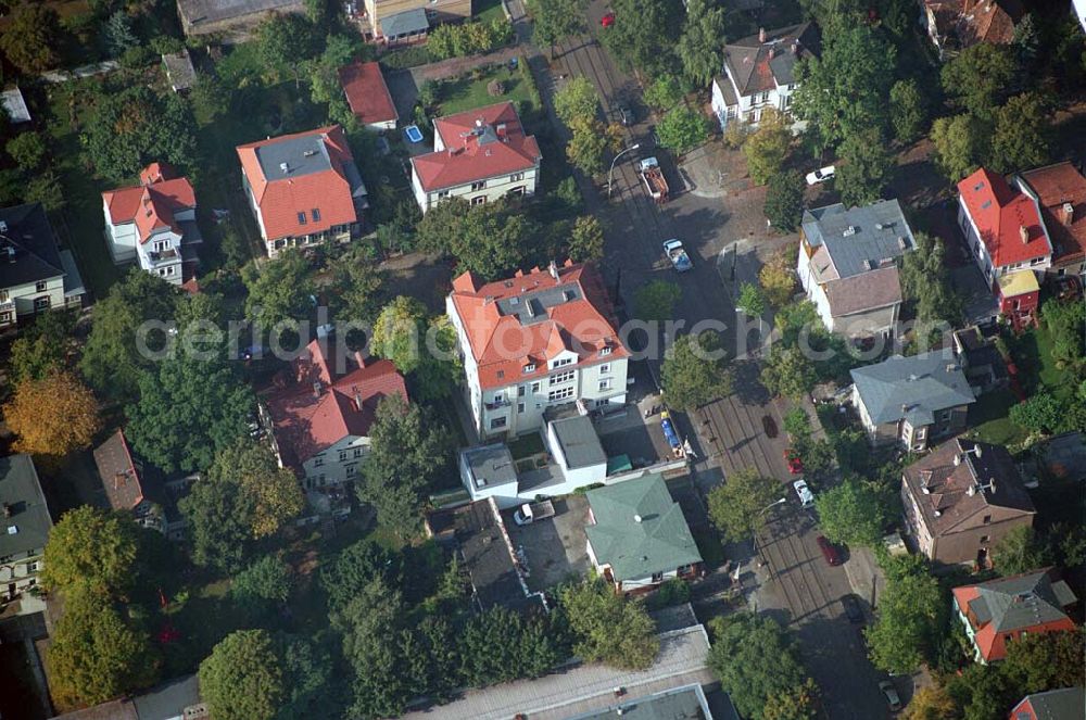 Aerial photograph Berlin-Karlshorst - 05.10.2005 Berlin - Karlshorst - Wohngebiet an der Ehrlichstraße 39 / Ecke Üderseestraße in Berlin-Karlshorst