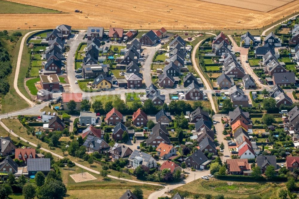 Aerial photograph Drensteinfurt - Single-family residential area of settlement in Drensteinfurt in the state North Rhine-Westphalia, Germany