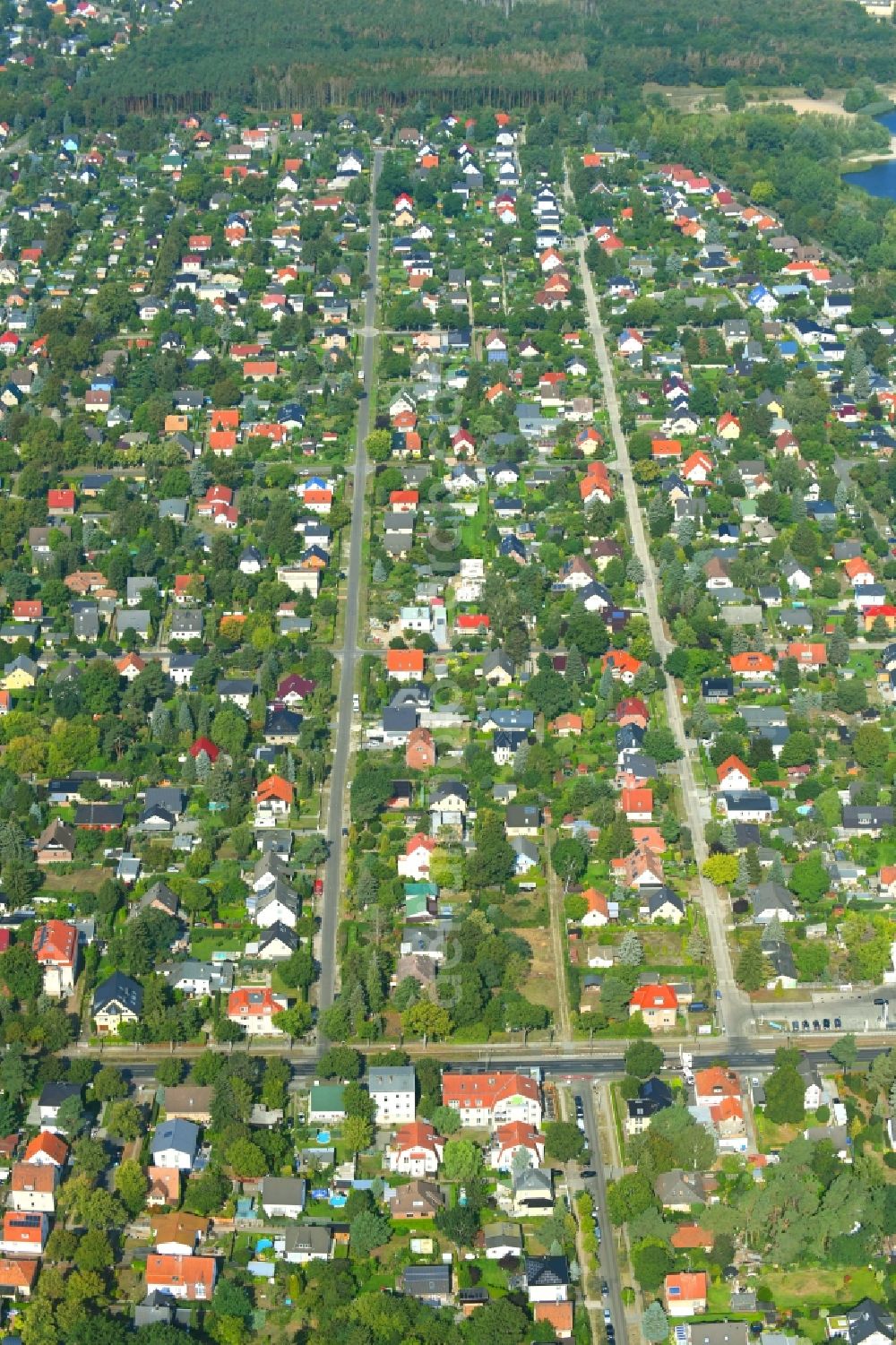 Berlin from above - Single-family residential area of settlement Badener Strasse - Mannheimer Strasse in the district Mahlsdorf in Berlin, Germany