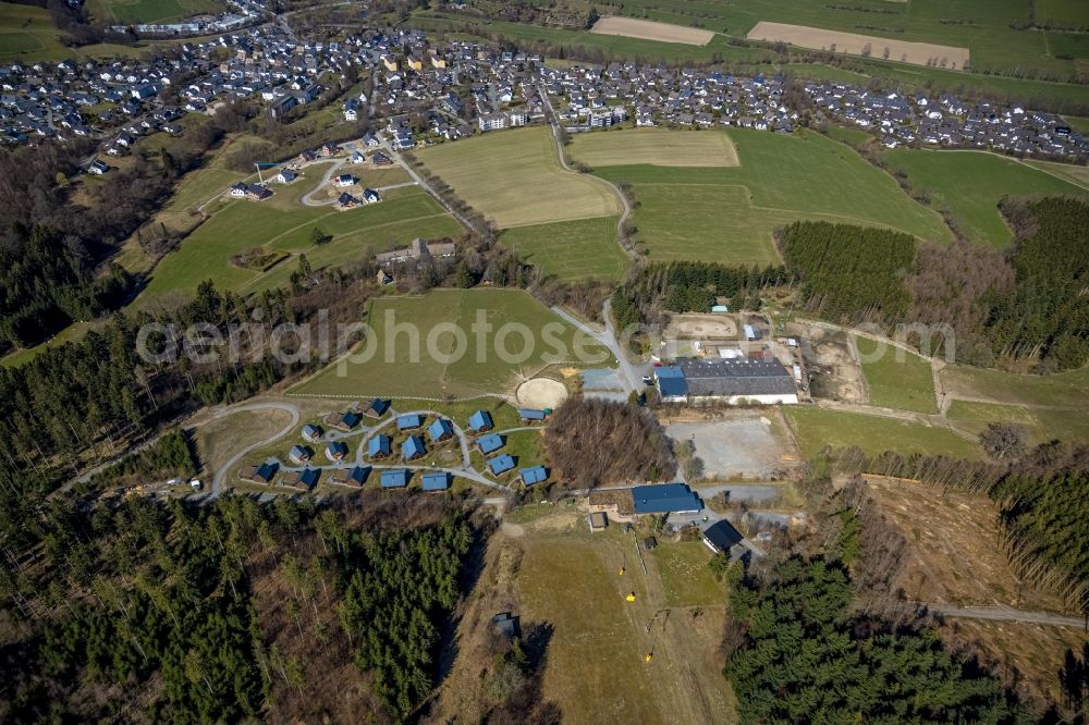 Bergdorf LiebesGrün from above - Single-family residential area of settlement in Bergdorf LiebesGruen in the state North Rhine-Westphalia, Germany