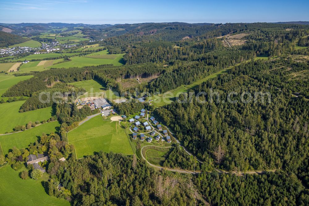 Bergdorf LiebesGrün from above - Single-family residential area of settlement in Bergdorf LiebesGruen in the state North Rhine-Westphalia, Germany