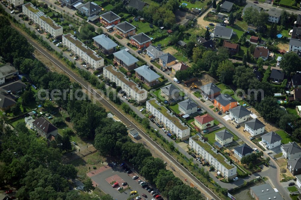 Aerial image Berlin - Single-family residential area of settlement in Heiligensee in Berlin in Germany