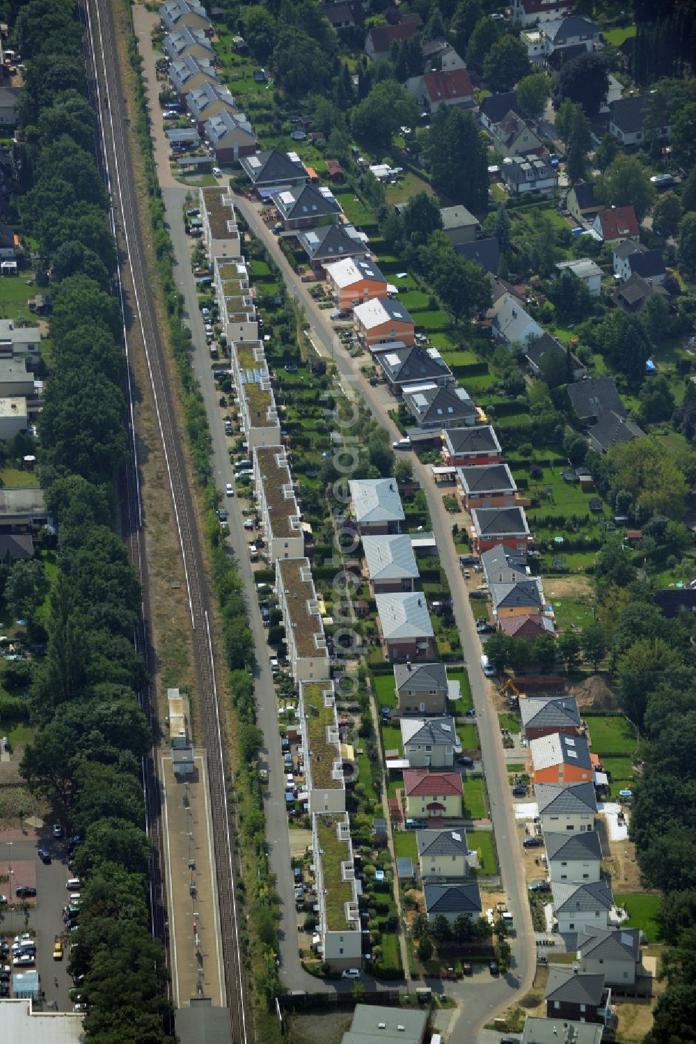 Berlin from the bird's eye view: Single-family residential area of settlement in Heiligensee in Berlin in Germany